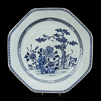 285508. FAT, porslin, Kina, 1700-tal.