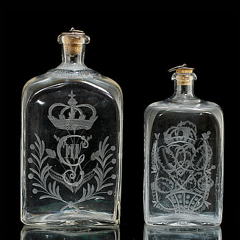 288322. FLASKOR, 2 st, glas, 18001900-tal.