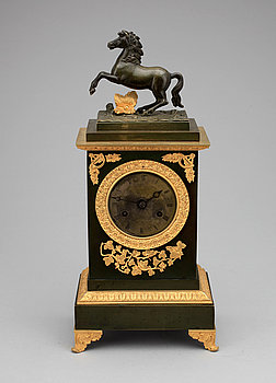 290853. BORDSPENDYL, empire, urtavla otydligt märkt, Frankrike, 1800-talets första hälft.