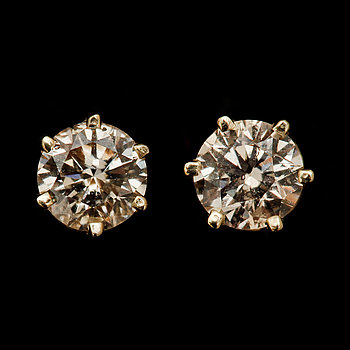 290953. ÖRHÄNGEN, ett par. 14k guld med briljantslipade diamanter tot ca 0,50 ct. Vikt 1,1 g.