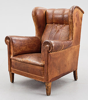 296847. ÖRONLAPPSFÅTÖLJ, 1900-talets början.