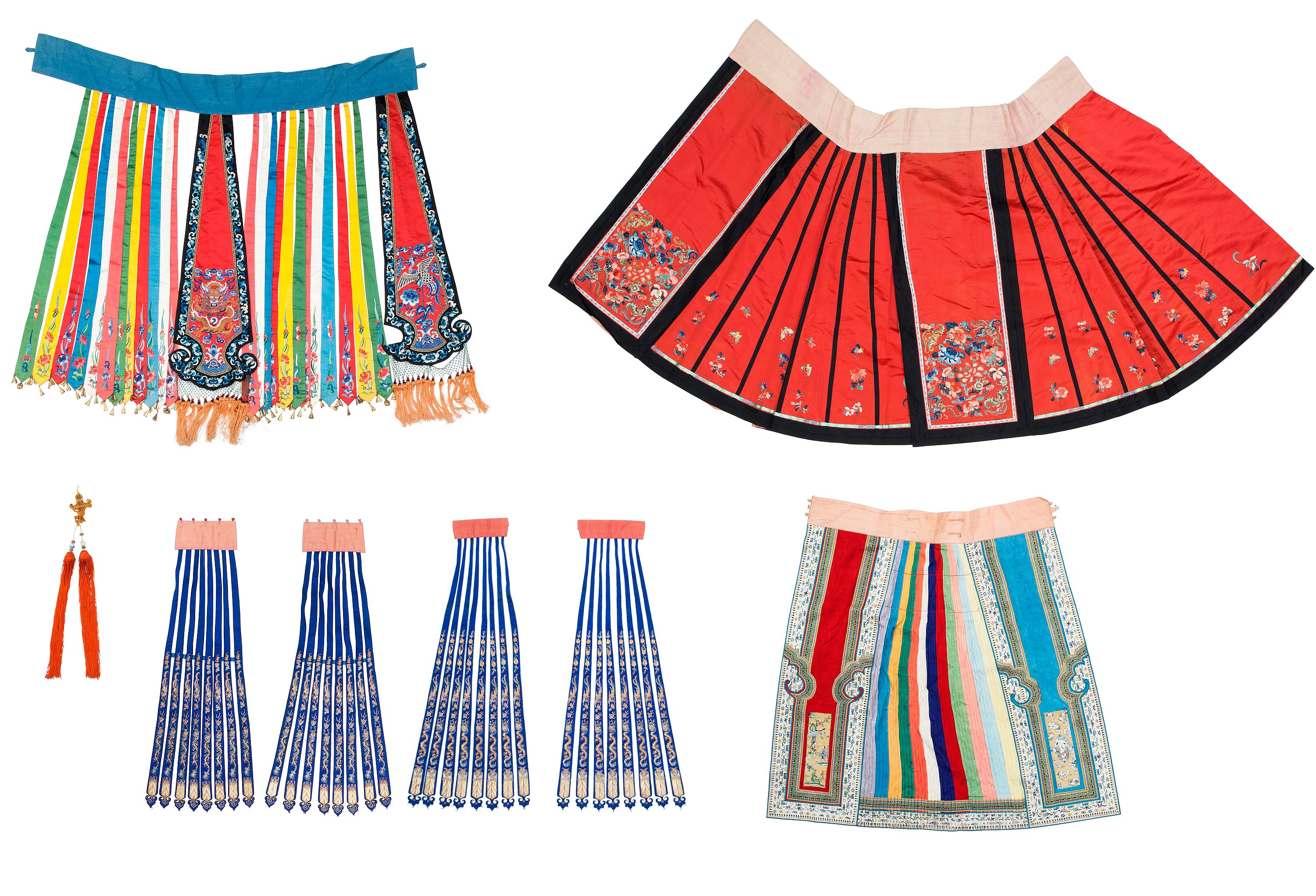 PARTS OF COSTUME, 8 pieces. China first half of the 20th century. Bukowskis