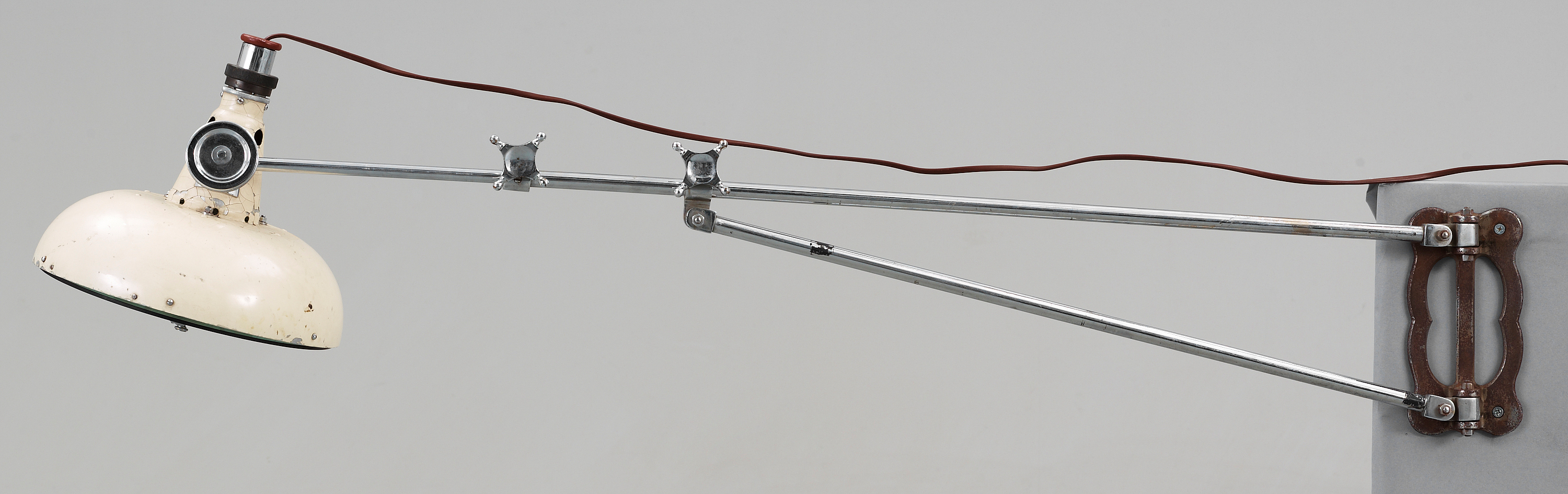 VÄGGLAMPA, industri, Barbier Bernard & Turenne, 1900talets mitt