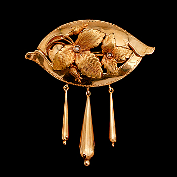 332617. BROSCH, 18 k guld, 1920. Vikt 9 g.