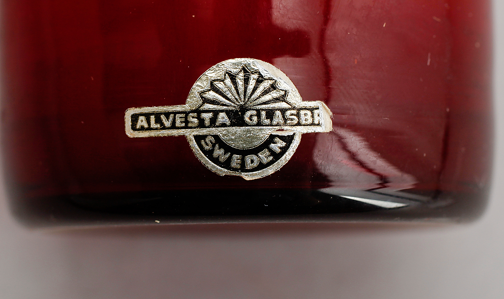 GLAS, 10 st, rött glas, Alvesta Glasbruk. - Bukowskis