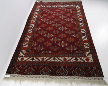 33813. MATTA, möjligen Ryssland, 332 x 218.