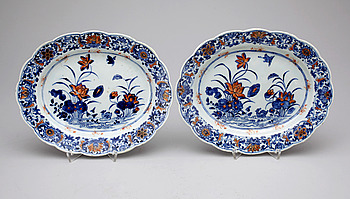 338213. STEKFAT, två stycken, kompaniporslin. Qing dynastin, Qianlong 1736-95.