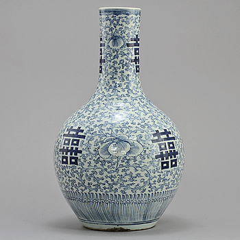 338505. VAS, porslin, Kina, 1800-tal.