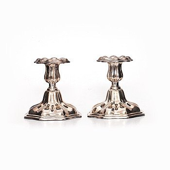 339020. LJUSSTAKAR, ett par. Silver, C G Hallberg, Stockholm 1947.