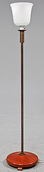 339048. GOLVLAMPA, 1900-talets mitt.