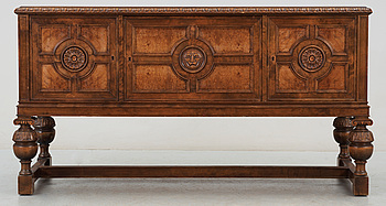 340598. SIDEBOARD, barockstil, 1900-tal.