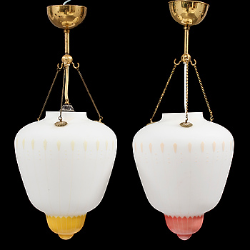 341901. TAKLAMPOR, ett par, 1900-talets mitt. H ca 50.