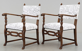 345905. KARMSTOLAR, ett par, barockstil, 1900-talets första hälft.