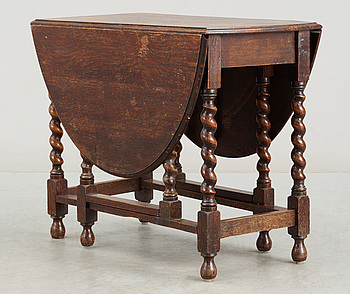 346574. SLAGBORD, barockstil, 1800-talets andra hälft.