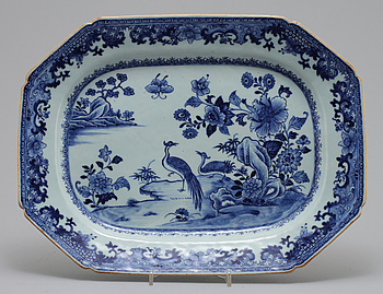 347534. FAT, porslin, Kina, 1700-tal.