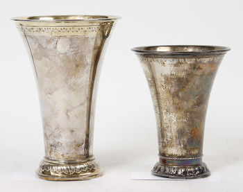 35033. BÄGARE, 2 st, silver. Ca 320 gram.