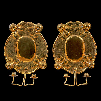 350506. LJUSPLÅTAR, ett par, mässing, jugend, 1900-talets första hälft.