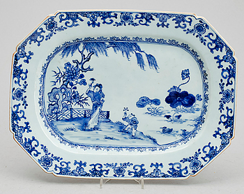 351759. STEKFAT, porslin, Kina, Qianlong 1736-1795.