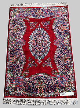 352088. MATTA, Kirman. 185 x 125.