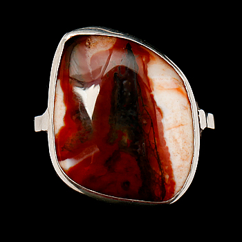 353420. ARMBAND OCH RING, silver och agater, 1900-talets mitt.