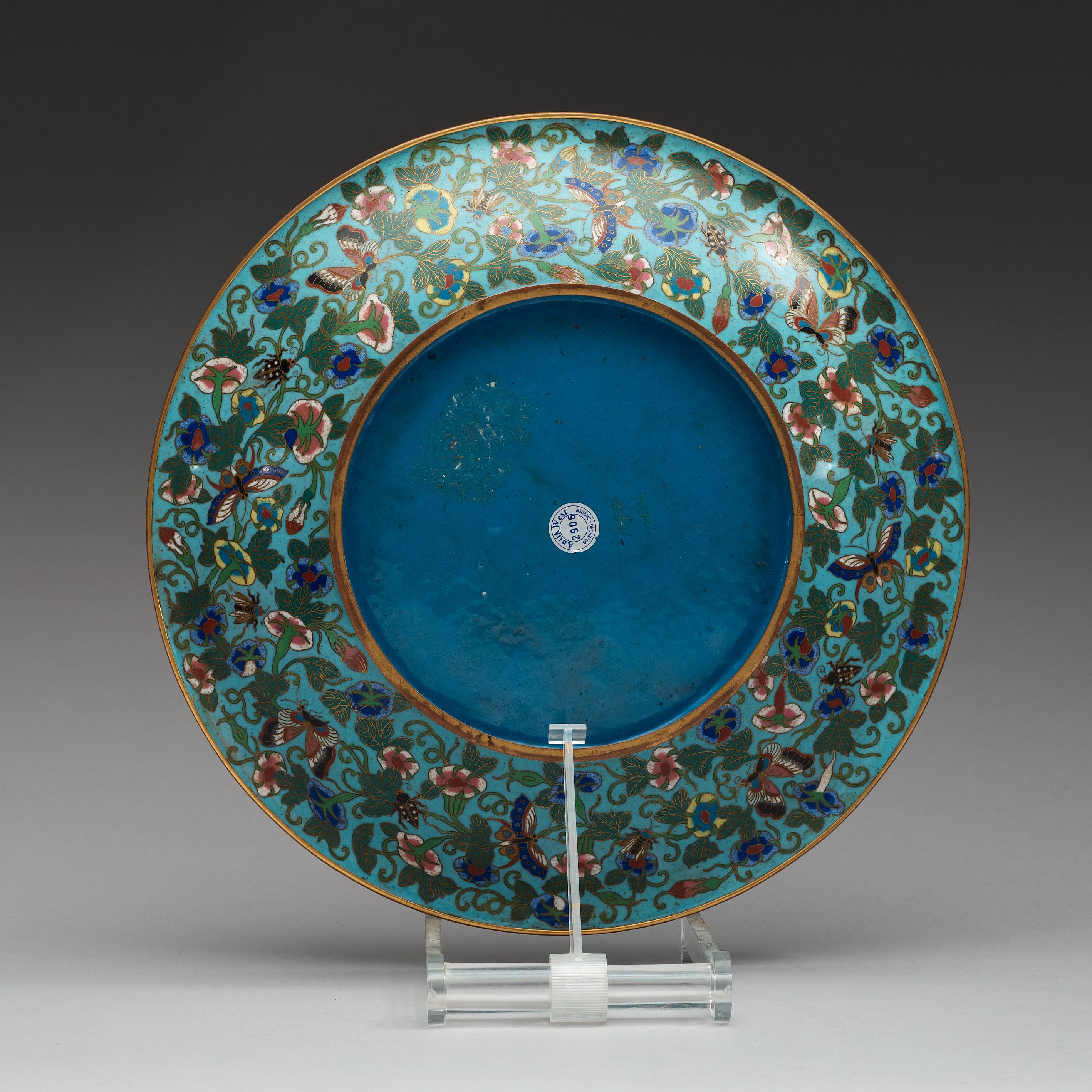 A cloisonné dish, late Qing dynasty (16441912). Bukowskis