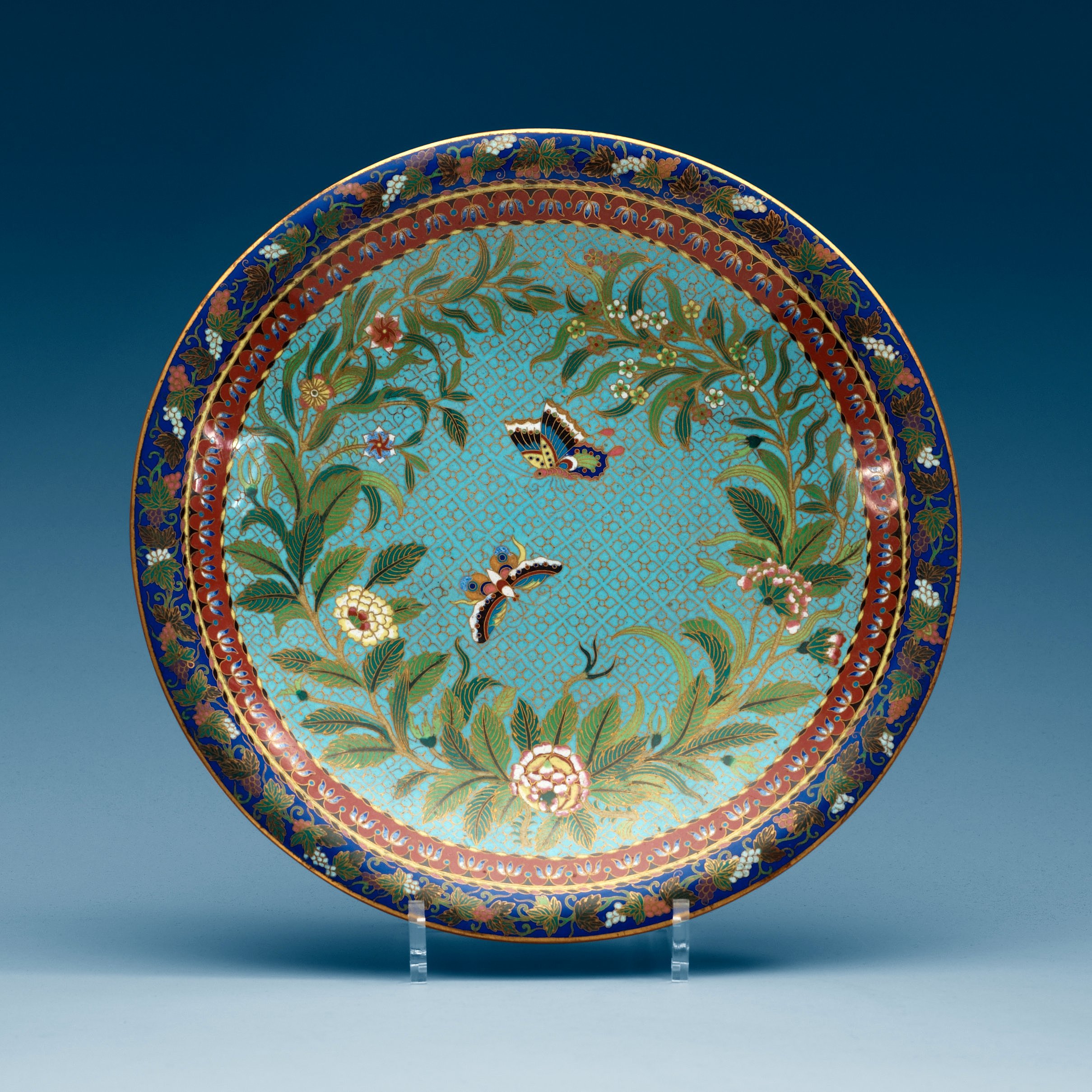 A cloisonné dish, late Qing dynasty (16441912). Bukowskis