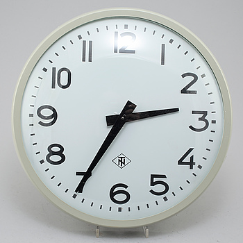 355164. VÄGGKLOCKA, 1900-talets andra hälft.