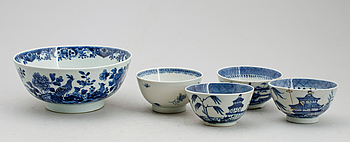 355658. SKÅLAR, 5 st, porslin, Kina, bl a 1700-tal.