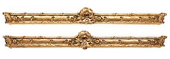 357511. KORNISCHER, ett par, rokokostil, 1900-talets början.