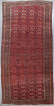 358244. MATTA. semiantik TekkeAmu darya. Ca 495 x 248 cm.