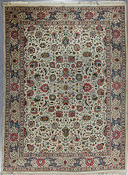 364662. MATTA, semiantikold Täbris. Ca 329 x 240 cm.