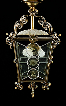 370142. TAKLYKTA, 1900-tal. Höjd 62 cm.