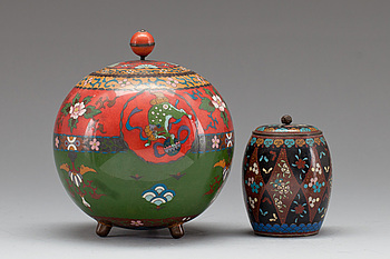 370310. LOCKURNOR, 2 st, cloisonné, 181900-tal.