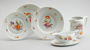 371961. MATSERVIS, porslin, Rosenthal, 74 delar,  tidigt 1900-tal.