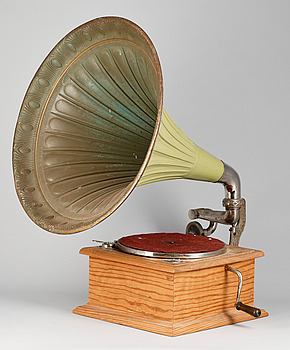 374494. TRATTGRAMMOFON, 192030-tal.