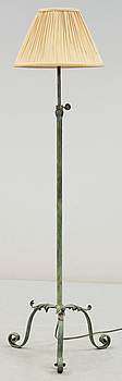376147. GOLVLAMPA, smidesjärn, 1900-talets första hälft.