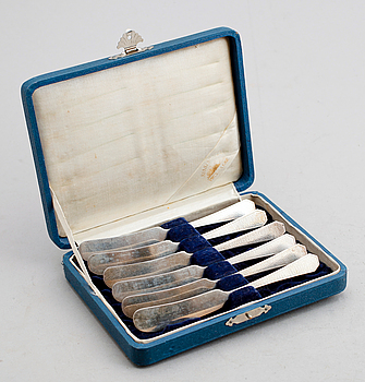 381522. SMÖRKNIVAR, 6 st, sterlingsilver. Vikt ca 111 g.