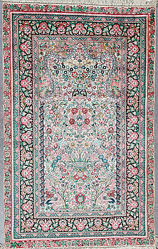 382497. MATTA, silk Hereke, ca 121x76 cm.
