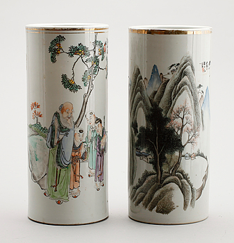 385539. PENSELVASER, 2 st, porslin, Kina, 1800-1900-tal.