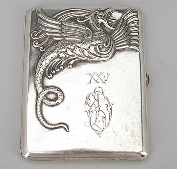 385846. CIGARETTETUI, silver, Moskva, Ryssland 1908-1917. Vikt 211 g.