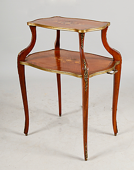 386380. ETAGEBORD, fransk rokokostil, 1900-talets första hälft.