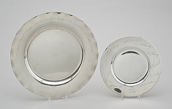 386919. FAT, 2 st, silver. Total vikt 592 g.