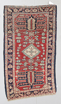 388402. MATTA, oldsemiantik, sannolikt Kaukas, ca 163x62 cm.