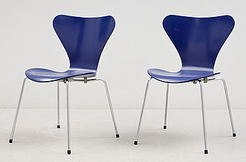 391036. STOLAR, ett par, Sjuan, Arne Jacobsen, Fritz Hansen, 1991.