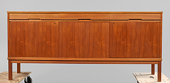392156. SIDEBOARD, 1900-talets andra hälft.