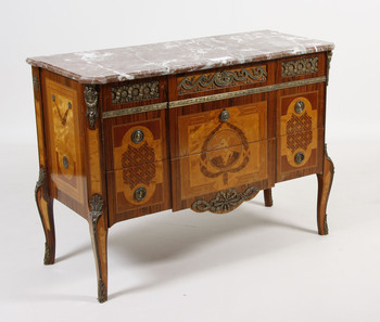 39239. BYRÅ, gustaviansk stil.