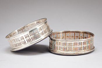 392396. COASTERS, pläter, ett par. England, 1900-tal.