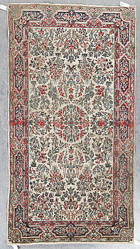 394132. MATTA, Möjligen Kirman, ca 230x125 cm.