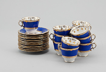 395327. KAFFEKOPPAR MED FAT, 12 st, porslin, senempirestil, Gustavsberg 1920-tal.