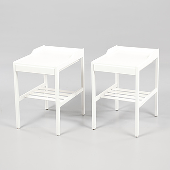 395983. SÄNGBORD, ett par, Bertil Fridhagen, Bodafors, omkring 1900-talets mitt.